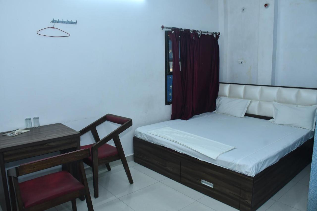 Hotel Awadh Palace Sahjanwa Ngoại thất bức ảnh