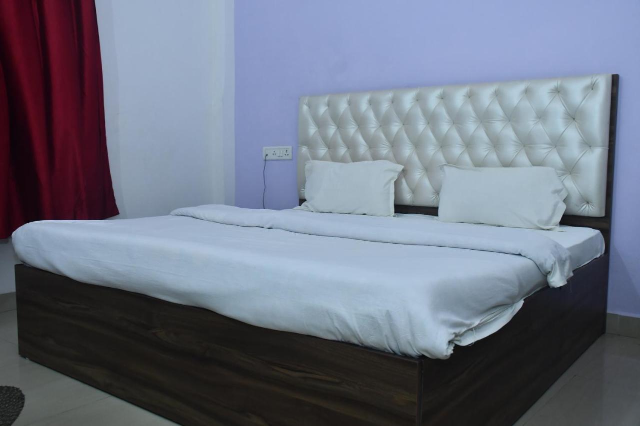 Hotel Awadh Palace Sahjanwa Ngoại thất bức ảnh